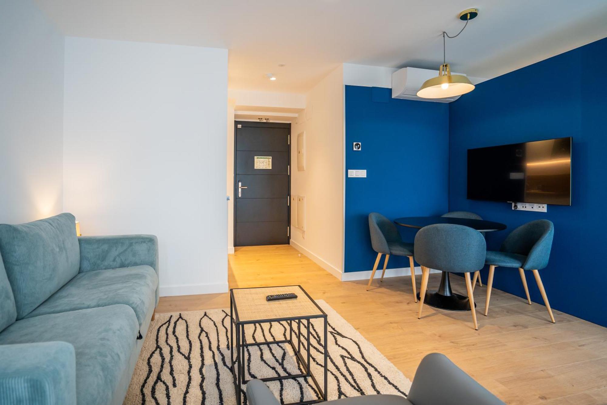 Abba Apartments Playa De Gros Сан Себастиан Екстериор снимка