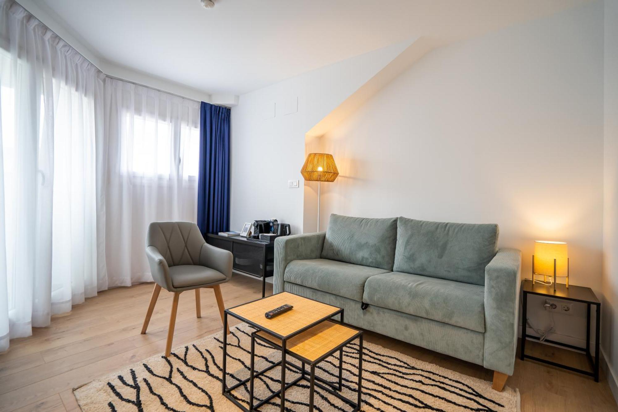 Abba Apartments Playa De Gros Сан Себастиан Екстериор снимка