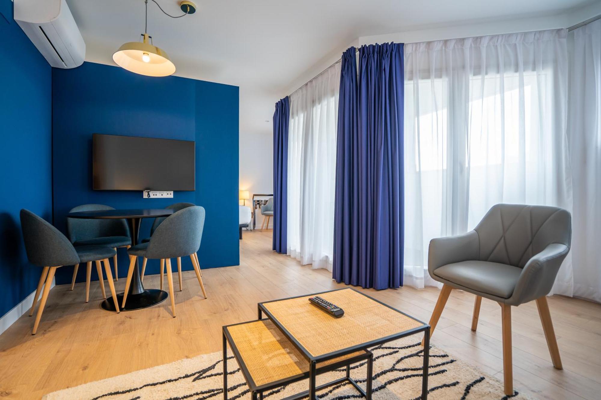Abba Apartments Playa De Gros Сан Себастиан Екстериор снимка