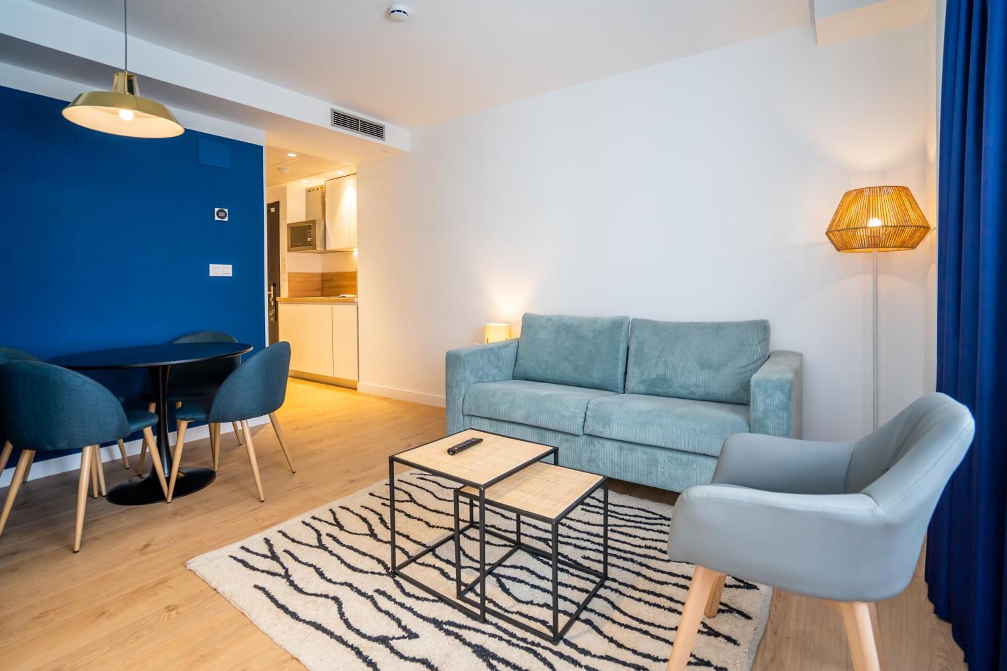 Abba Apartments Playa De Gros Сан Себастиан Екстериор снимка