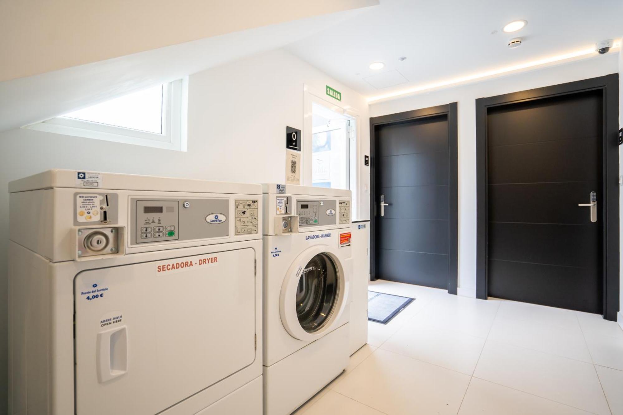 Abba Apartments Playa De Gros Сан Себастиан Екстериор снимка