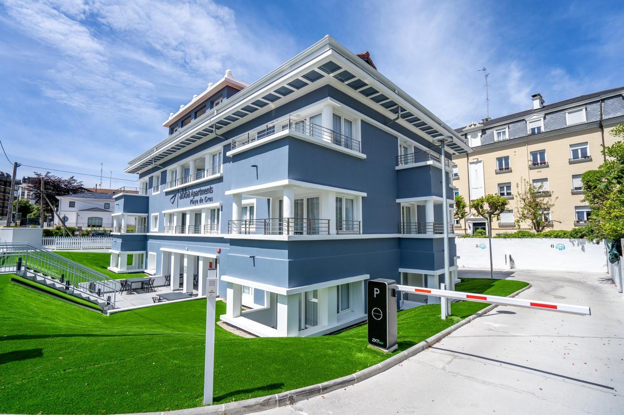 Abba Apartments Playa De Gros Сан Себастиан Екстериор снимка