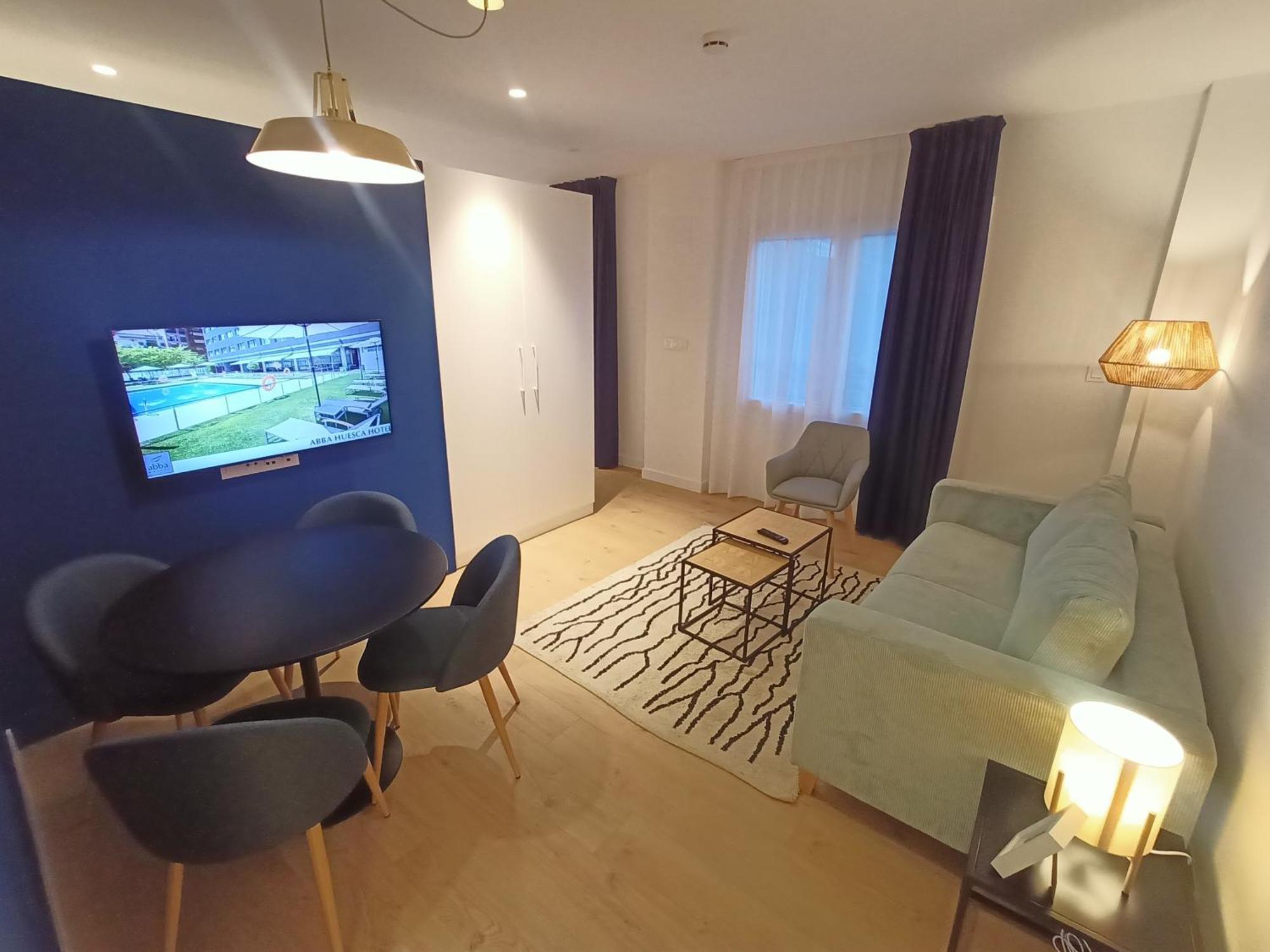 Abba Apartments Playa De Gros Сан Себастиан Екстериор снимка