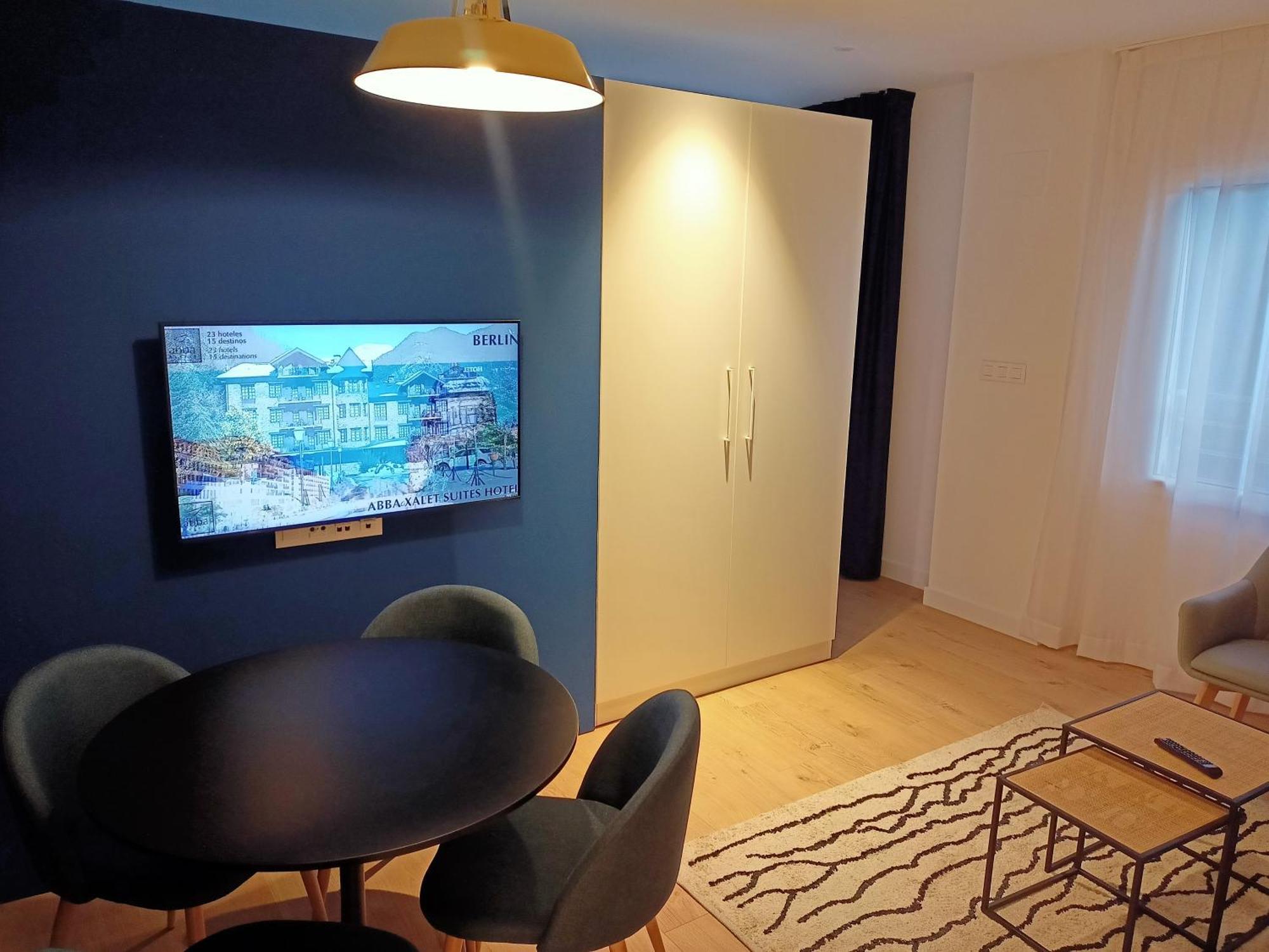 Abba Apartments Playa De Gros Сан Себастиан Екстериор снимка