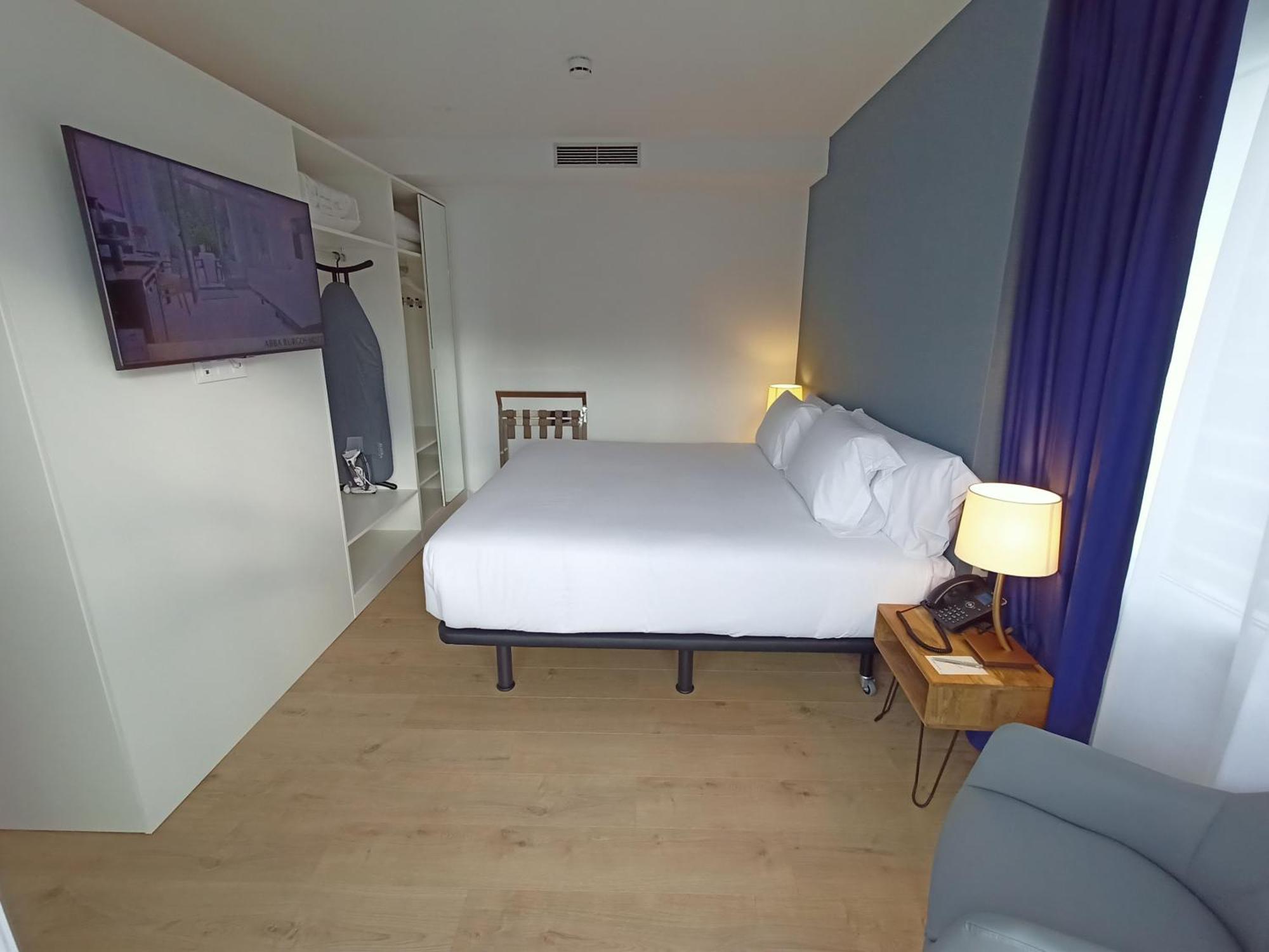 Abba Apartments Playa De Gros Сан Себастиан Екстериор снимка