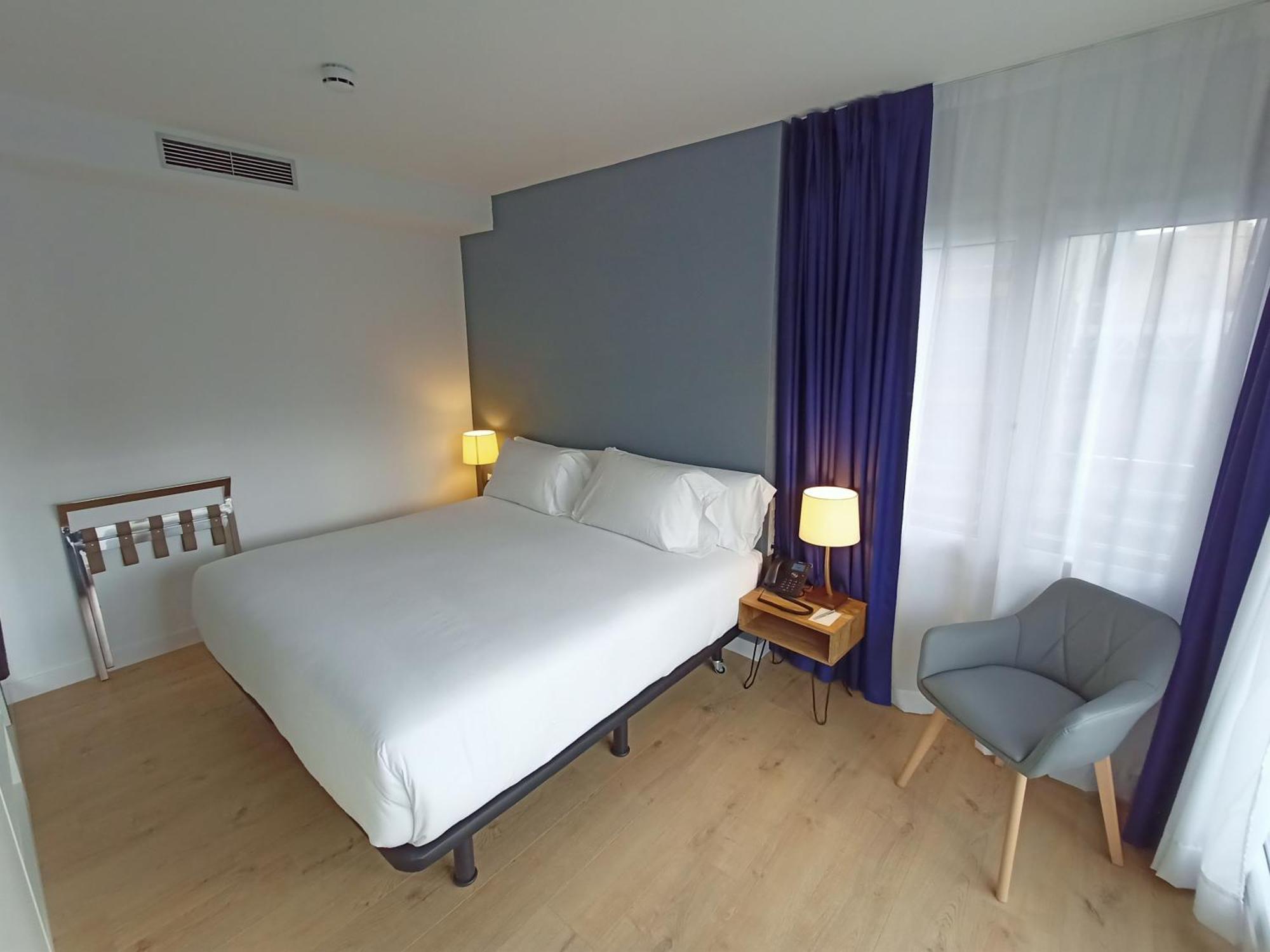 Abba Apartments Playa De Gros Сан Себастиан Екстериор снимка