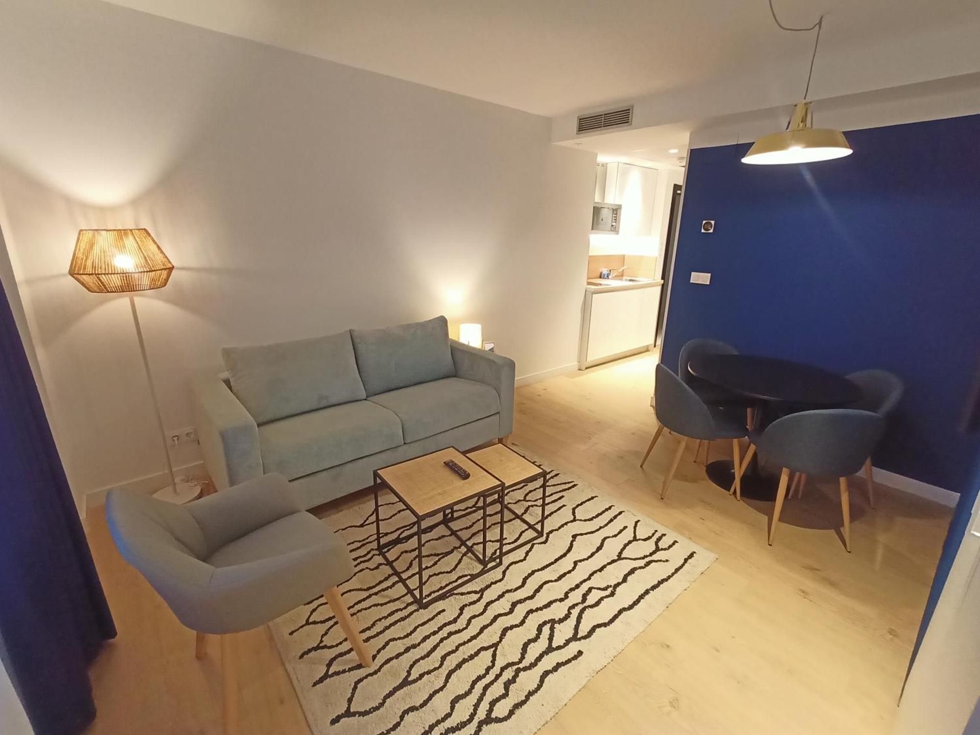 Abba Apartments Playa De Gros Сан Себастиан Екстериор снимка