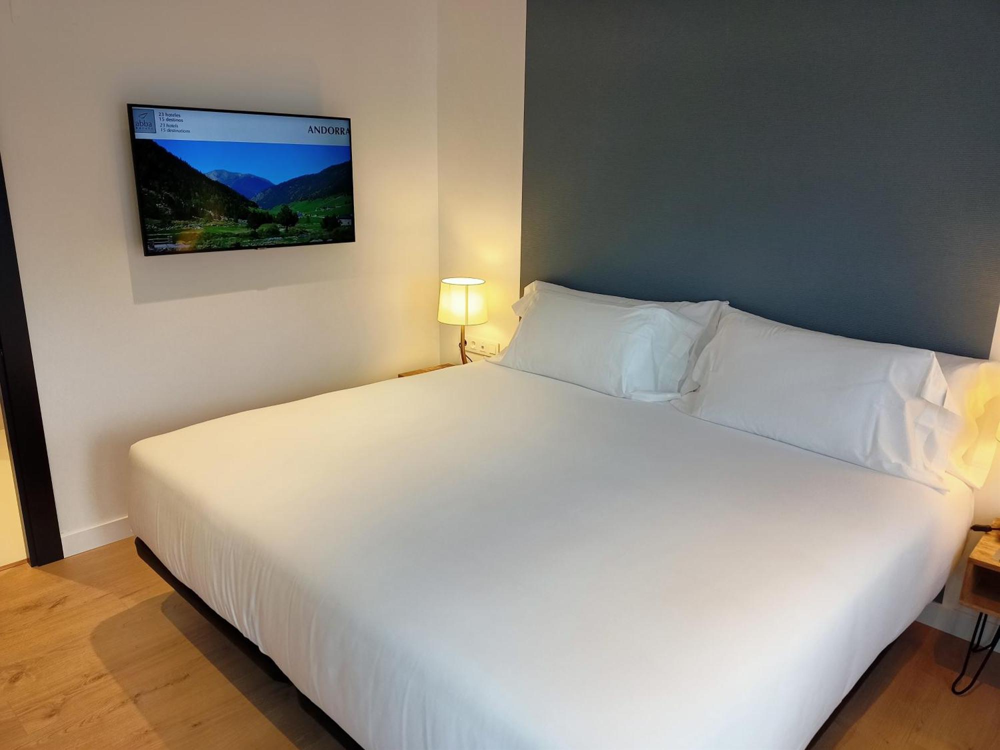 Abba Apartments Playa De Gros Сан Себастиан Екстериор снимка