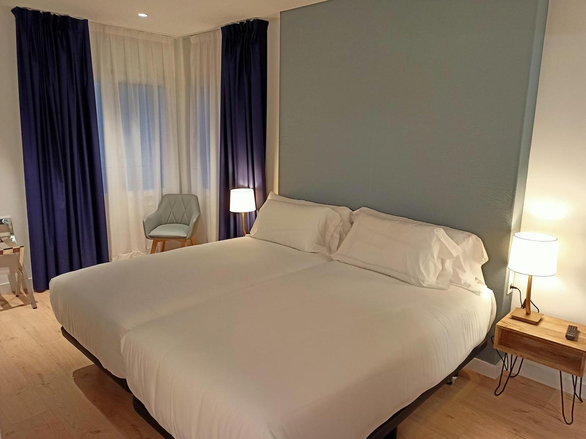 Abba Apartments Playa De Gros Сан Себастиан Екстериор снимка