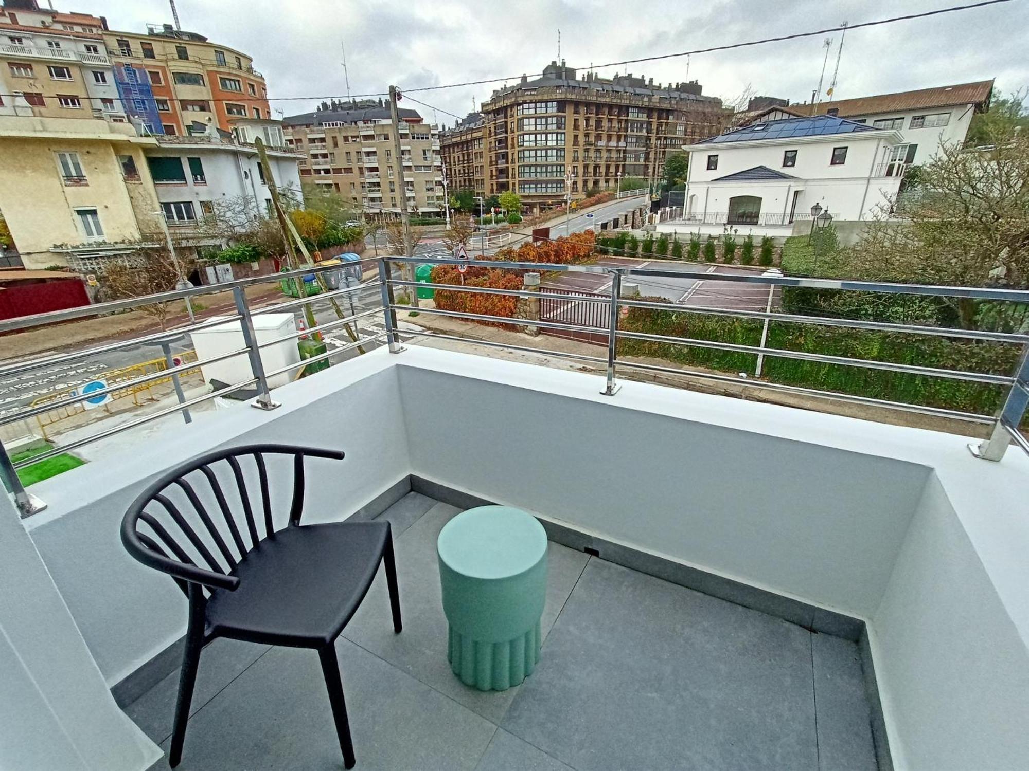 Abba Apartments Playa De Gros Сан Себастиан Екстериор снимка